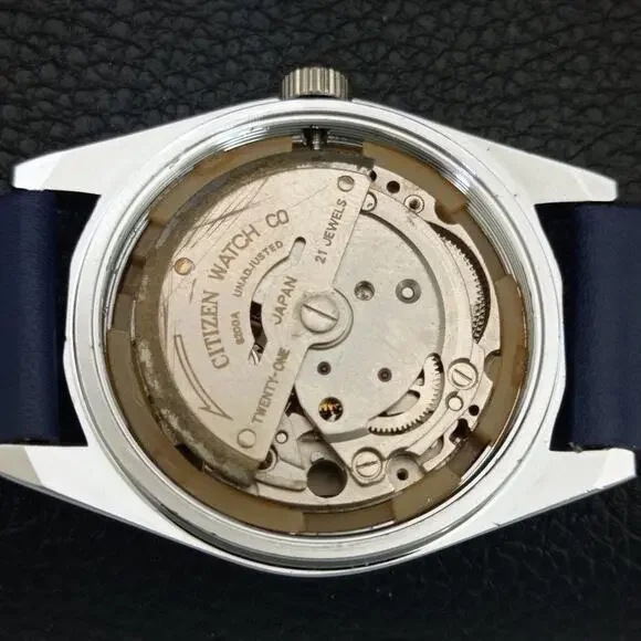 Vintage 1986 Citizen Automatic Mens Silver Watch W/daydate & Blue accents